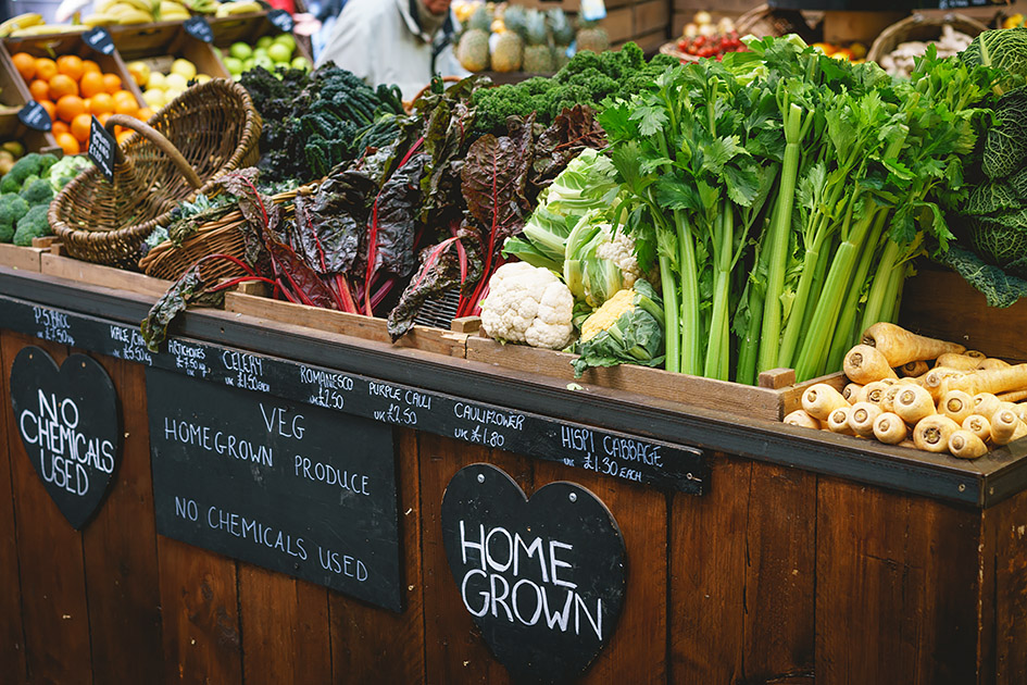 Fruit and vegetables from organic farming